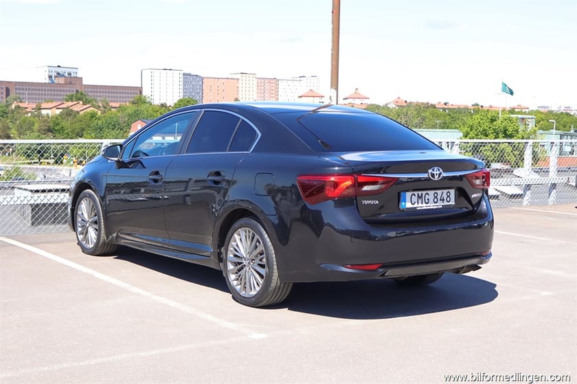 Bild 4 av Toyota Avensis Sedan 1.8 147hk Automat S/V-hjul Svensksåld