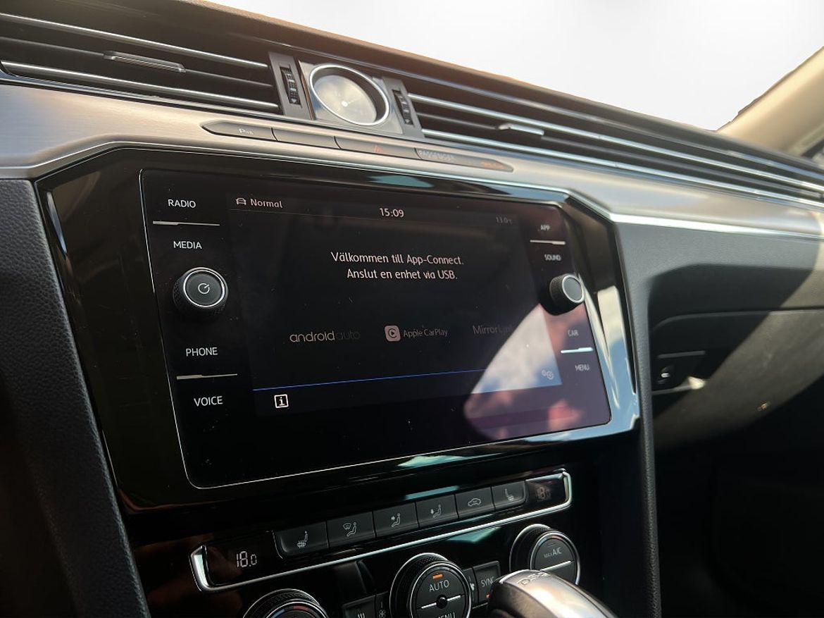 Volkswagen Passat Sportscombi, bild 17 av 18