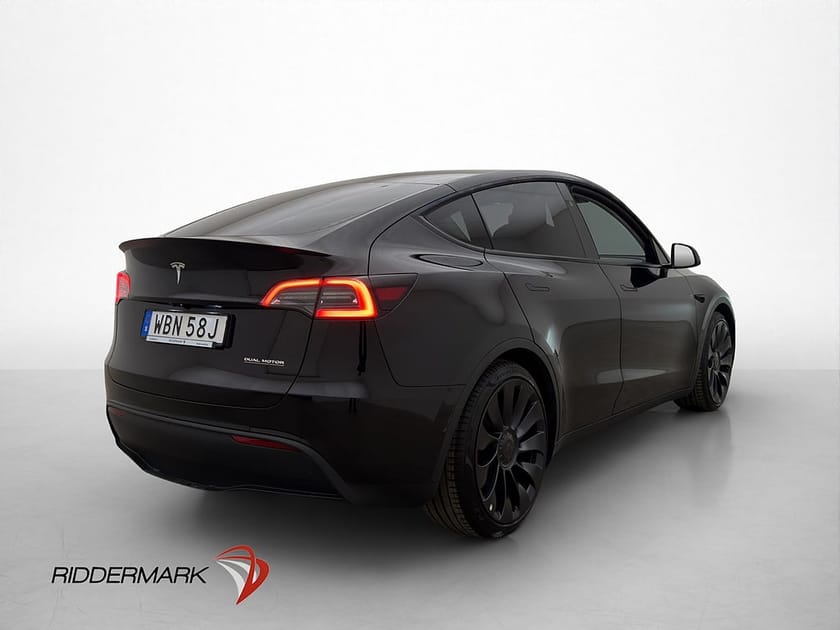 Bild 5 av Tesla Model Y Performance Värmepump Pano AP Svensksåld