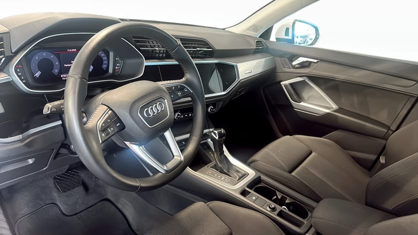 Bild 2 av Audi Q3 40 TDI quattro Proline