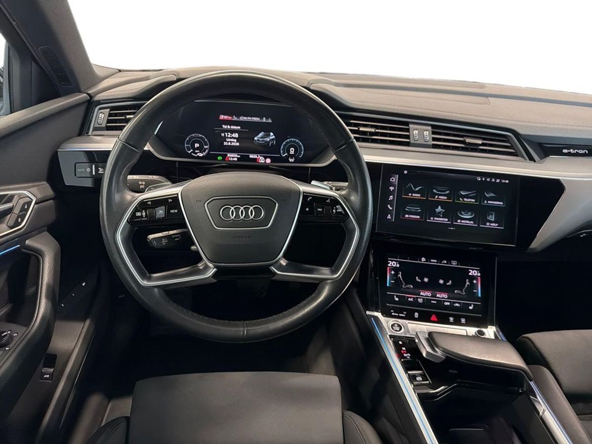 Audi Audi e-tron 55 quattro — bild 9