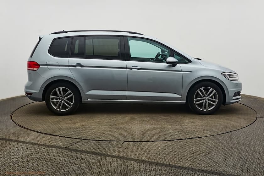 Bild 4 av Volkswagen Touran LIFE 1.5 TSI 150 HK 7