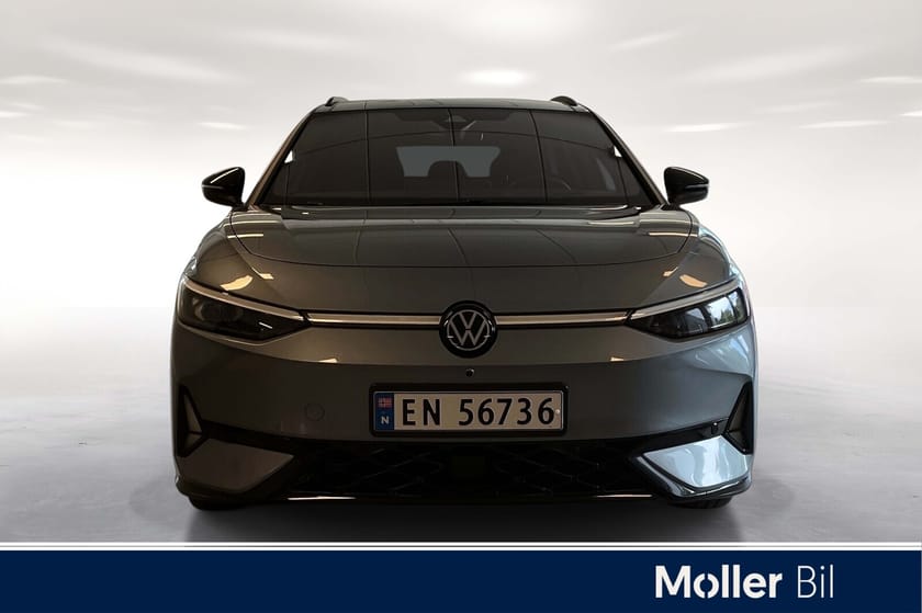 Bilde 2 av Volkswagen ID.7 91 kWh 4Motion gtx 4m stv 86kwh 340hk ex