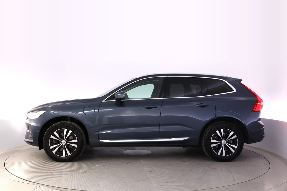 Volvo XC60 2023 - miniatyr 2