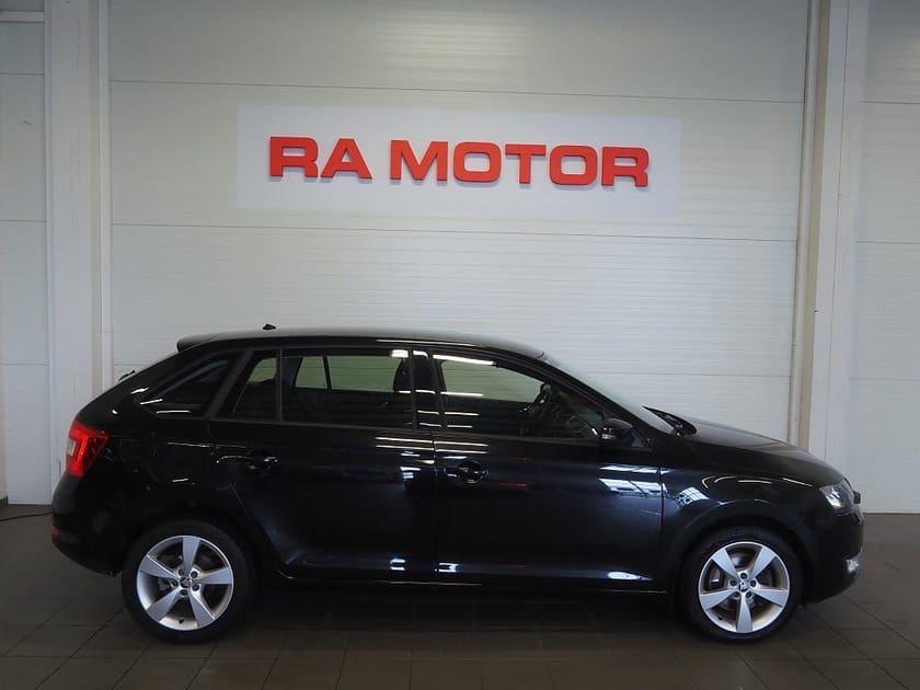 Bild 5 av Škoda Rapid Spaceback Skoda 1.2 TSI 110hk Style Motorvärmare P-Sensorer