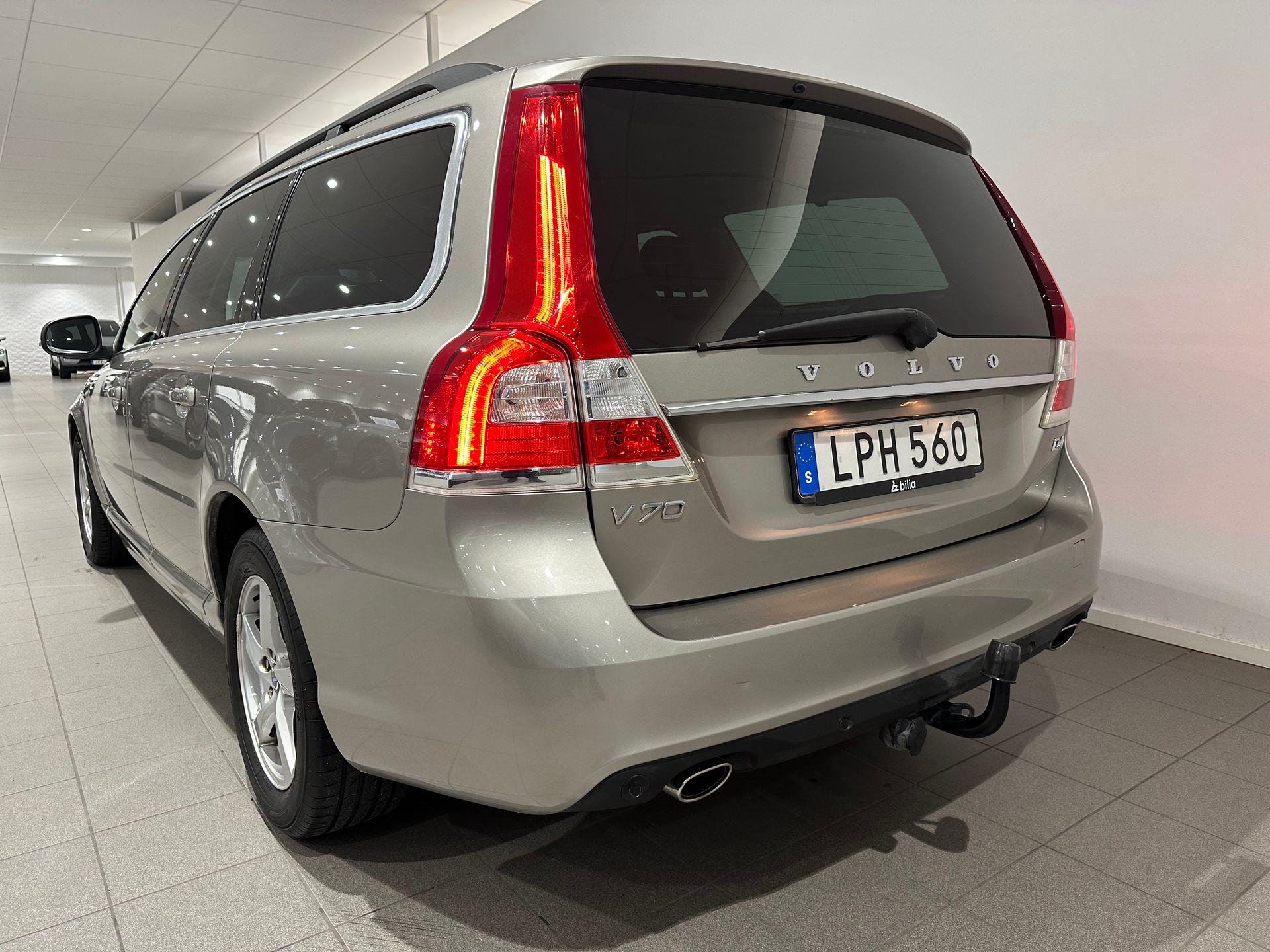 Volvo V70 D4 Momentum 2015, bild 4/10