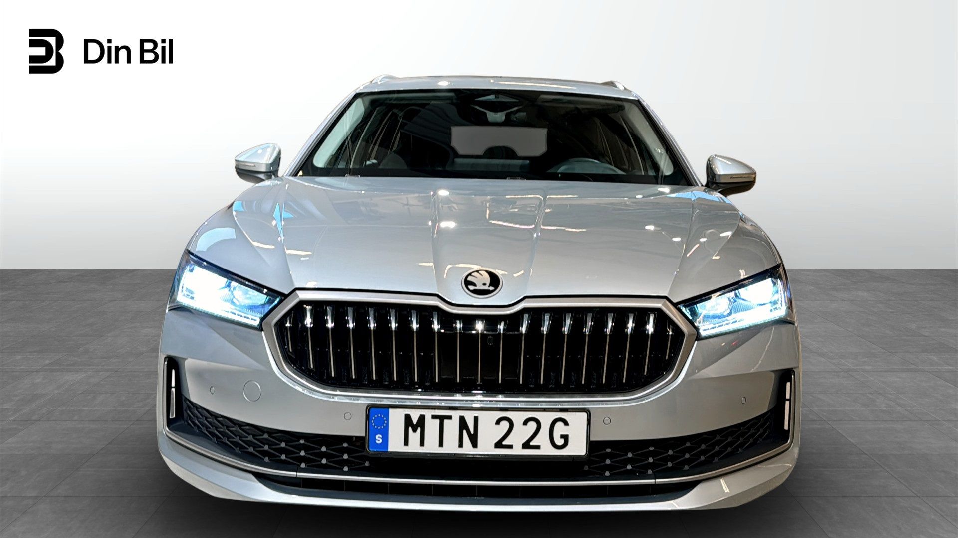 Skoda Superb 2025, bild 4/33