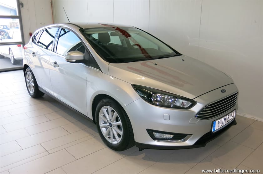 Bild 4 av Ford Focus 1.0 100hk Titanium V-Hjul Kamremsbyte ingår!