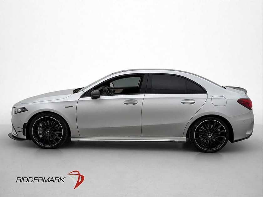 Bild 4 av Mercedes-Benz AMG A 35 4MATIC Sedan 4M 306hk Pano Burmester Navi Kamera