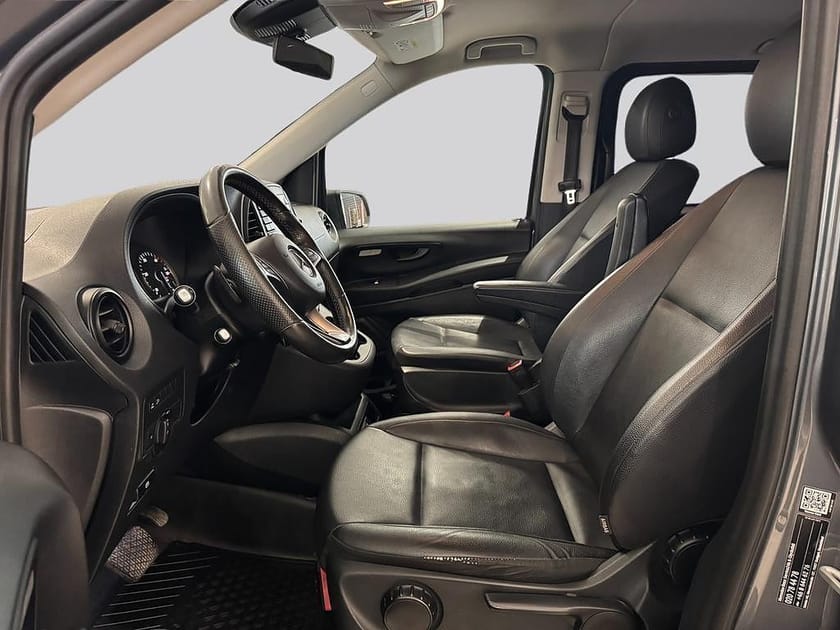 Bild 5 av Mercedes-Benz Vito Mixto 119 BlueTEC 4MATIC 3.0t CDI
