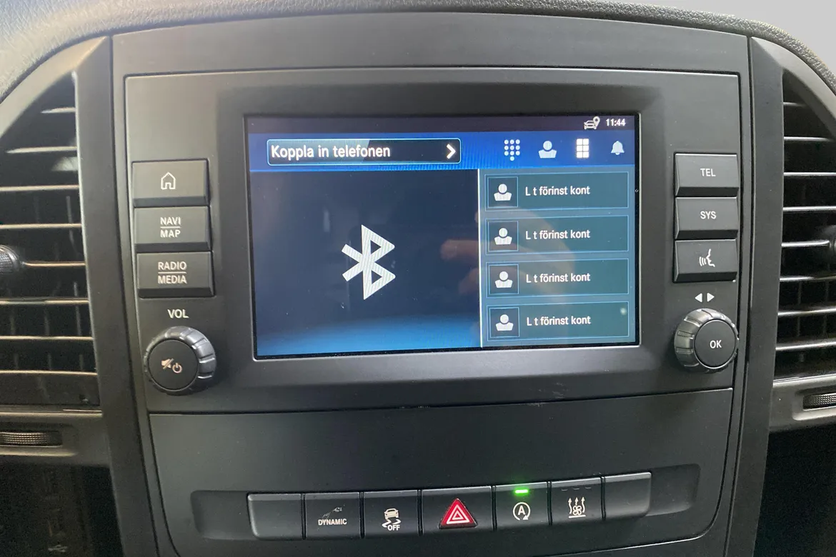 picture of a car