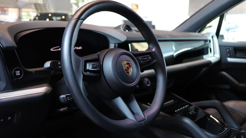 Bild 5 av Porsche Cayenne E-Hybrid / VAT / Bose / Dragkrok