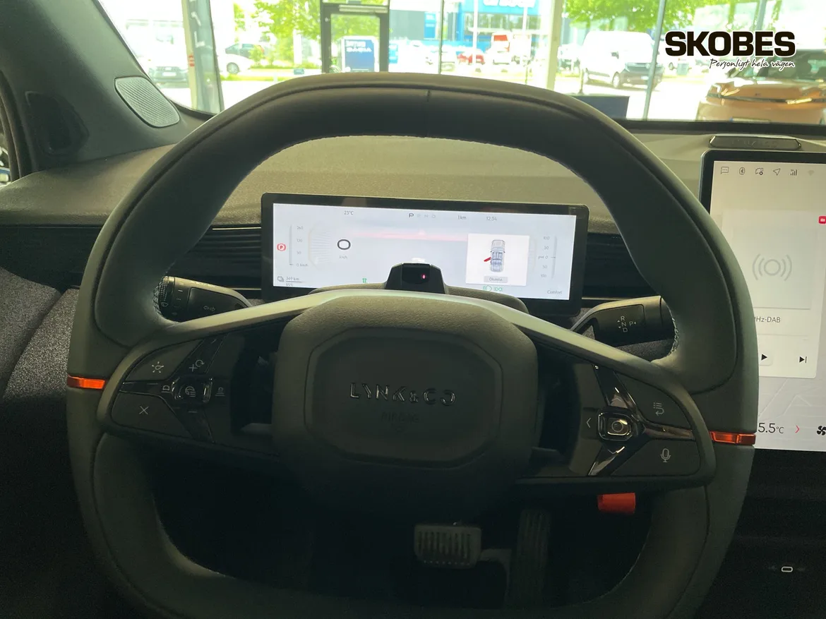 Lynk & Co 02 EV