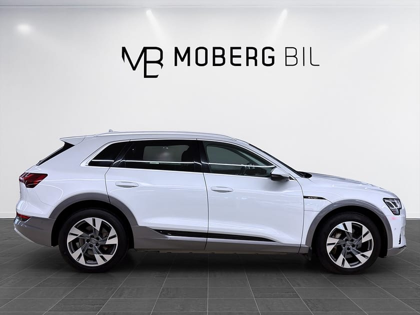 Bild 4 av Audi e-tron 50 quattro 313hk Helg på Moberg! Proline Navi B-Kamera Drag PDC