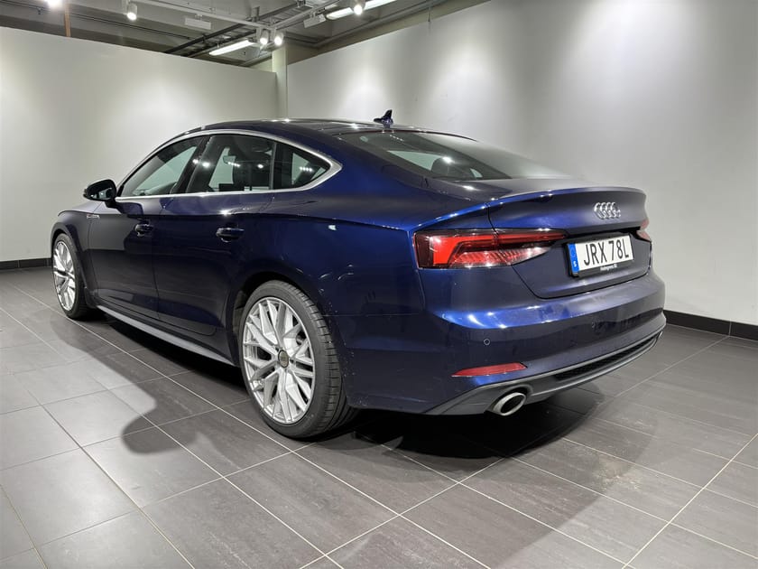 Bild 2 av Audi A5 Sportback 40 TFSI S Line CarPlay B O LED