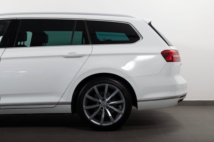 Bild 5 av Volkswagen Passat Variant GTE 1.4 TSI DSG Sekventiell 218hk Cockpit/BLIS/Carplay