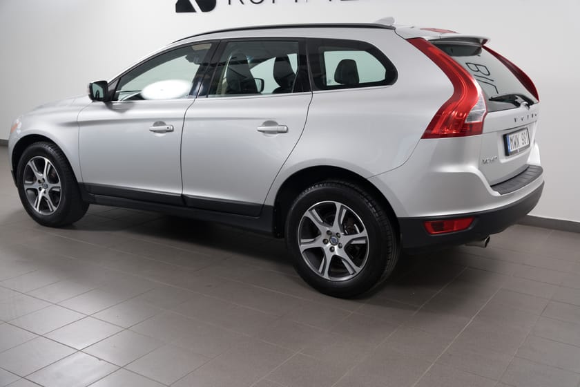 Bild 5 av Volvo XC60 D4 AWD Geartronic 163hk Pvärmare/Läder/18"LM