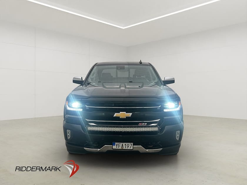 Bild 5 av Chevrolet Silverado 1500 Crew Cab 5.3 V8 Z71 Drag Skinn BOSE CARPLAY Moms