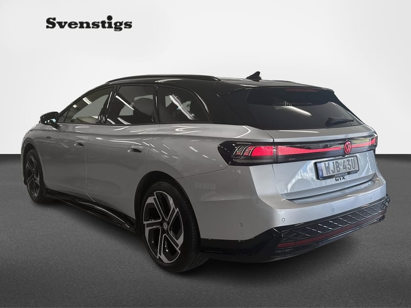 Bild 3 av Volkswagen ID.7 GTX Tourer 86 KWH 340HK Drag Head-up