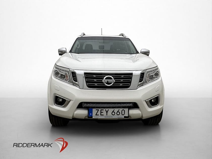 Bild 5 av Nissan Navara Dubbelhytt Tekna 2.3 4WD Drag Diff Skinn Taklucka Moms