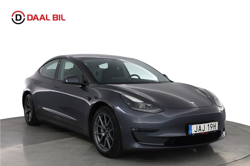 Bild 3 av Tesla Model 3 Long Range AWD 498HK PANORAMA PREMIUM P-VÄRM B-KAMERA