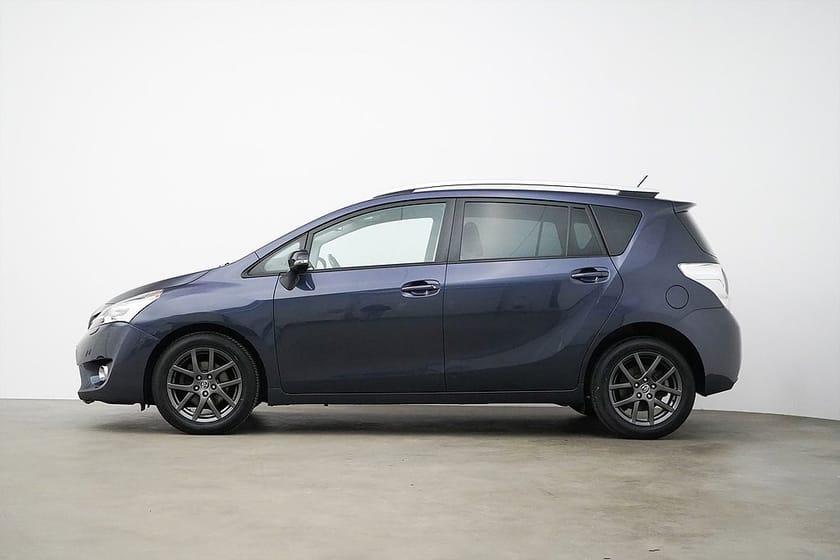 Bild 3 av Toyota Verso 1.6 / 111hk / 7-sits / Navi / Kamera