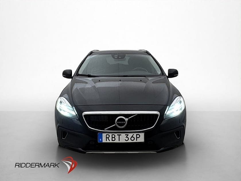 Bild 2 av Volvo V40 Cross Country D3 Momentum VOC Värm Kamera Skinn