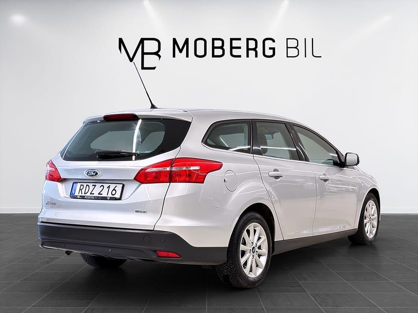 Bild 4 av Ford Focus Kombi 1.0 EcoBoost 100hk Titanium Keyless PDC CarPlay