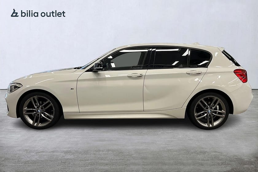 Bild 2 av BMW 118i 136hk 5-dörrars M Sport Shadowline  Keyless PDC