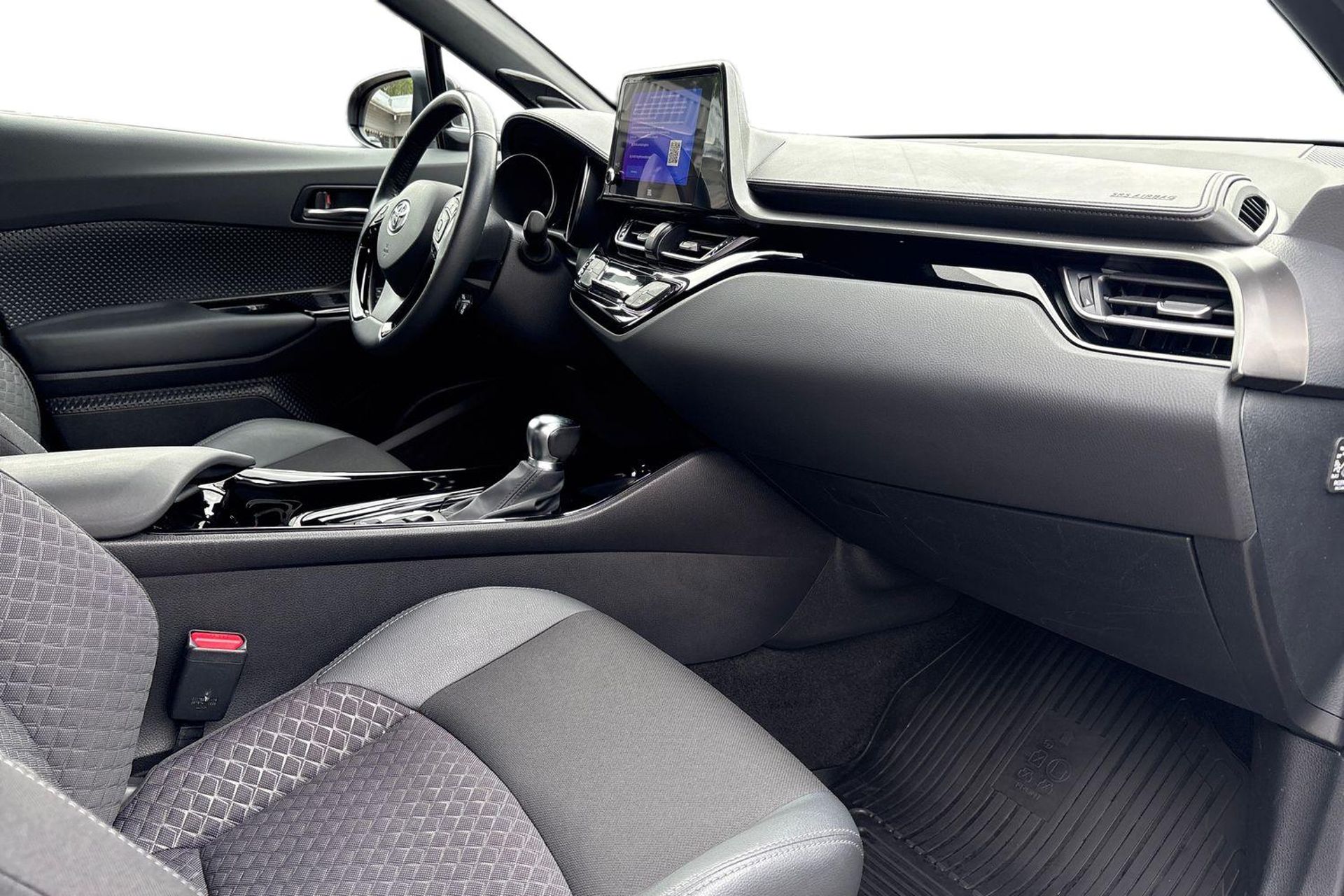 Toyota C-HR 2023, bild 7/10