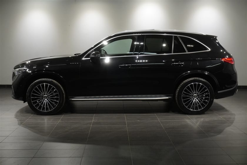 Bild 2 av Mercedes-Benz GLC 400 e 4MATIC 400e AMG Line Drag Läder Panorama Burmester 360° 20