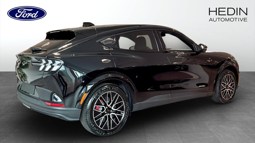 Bild 2 av Ford Mustang Mach-E Long Range Premium RWD 276hk
