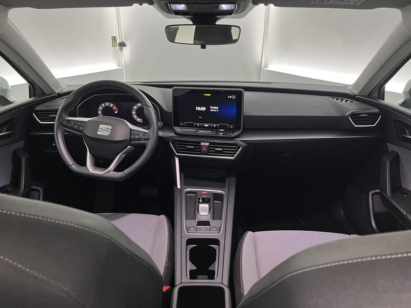 Bild 5 av SEAT Leon Sportstourer ST eTSI DSG Drag Värm Sens Farth. 2025