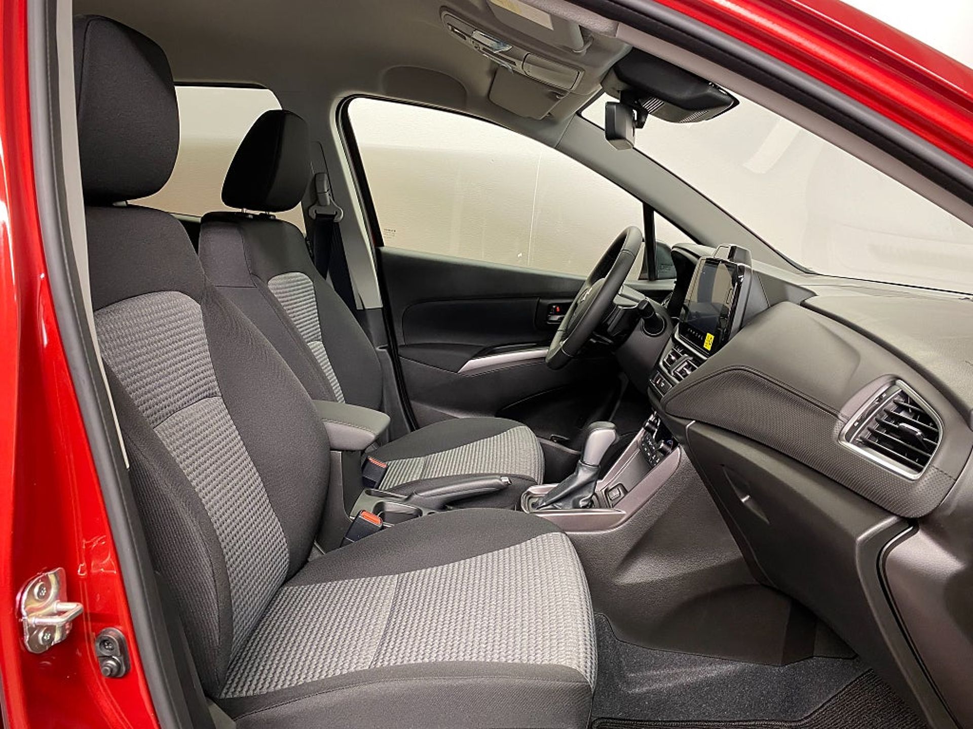 Suzuki S-Cross Hybrid 2025, bild 6/10