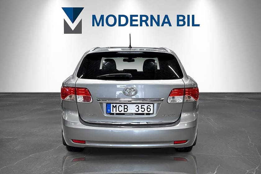 Bild 4 av Toyota Avensis Kombi 2.0 D-4D 124hk Business M-värm B-kam Fullservad