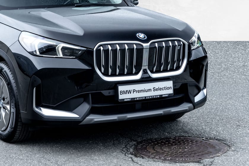 Bilde 2 av BMW iX1 xDrive30 H.feste/El.seter/HeadUP/H&K++