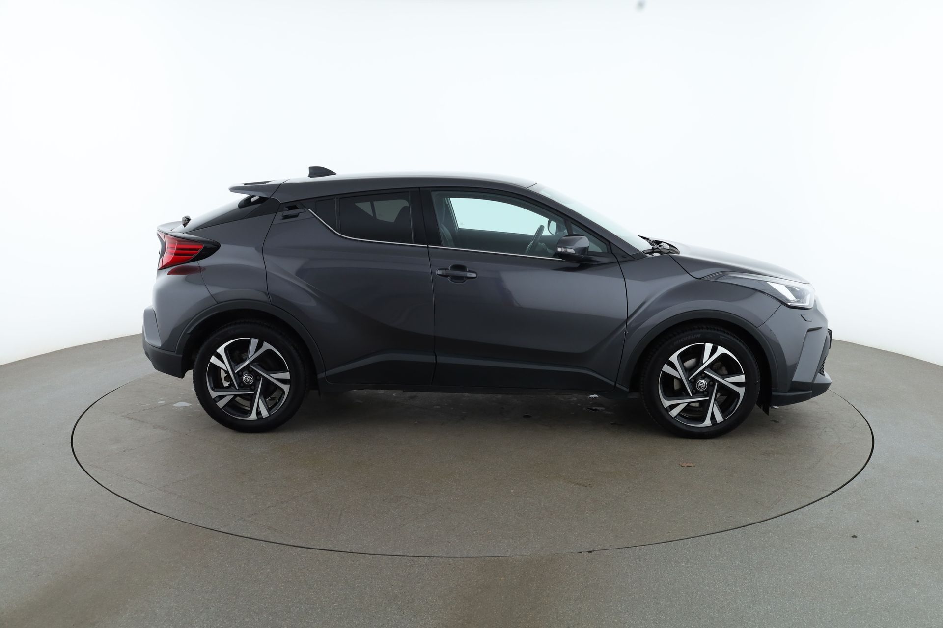 Toyota C-HR 2022, bild 7/10