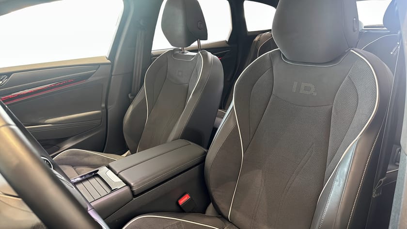 Bild 3 av Volkswagen ID.7 Pro Tourer 77 KWH Drag/Harman Kardon/Panorama