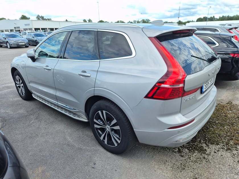 Bild 4 av Volvo XC60 T6 Recharge Core Bright plug in AWD 350HK 4x4 Panorama