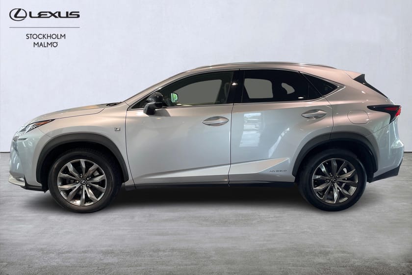 Bild 3 av Lexus NX 300h AWD Soltak HUD Nav Elstolar Keyless