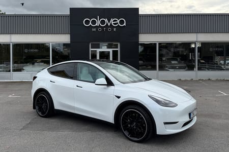 Tesla Model Y Long Range AWD Dual Motor 514 hk Automat - Panorama