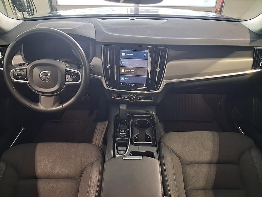 Bild 4 av Volvo V90 T6 Recharge Core Bright plug in AWD 350HK 4x4