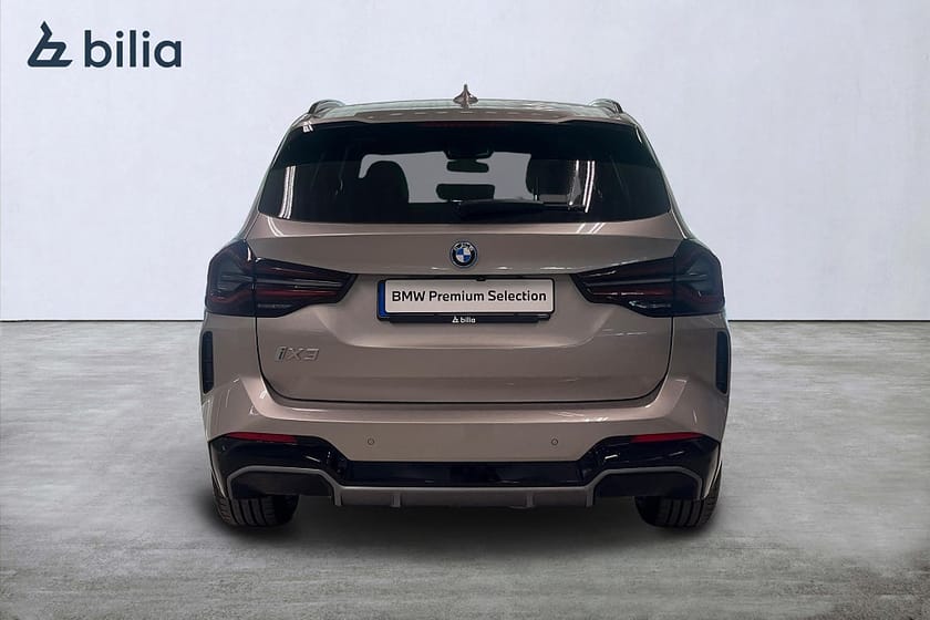 Bild 4 av BMW iX3 M-sport Charged | Panorama | Backkamera | Aktiv farth.