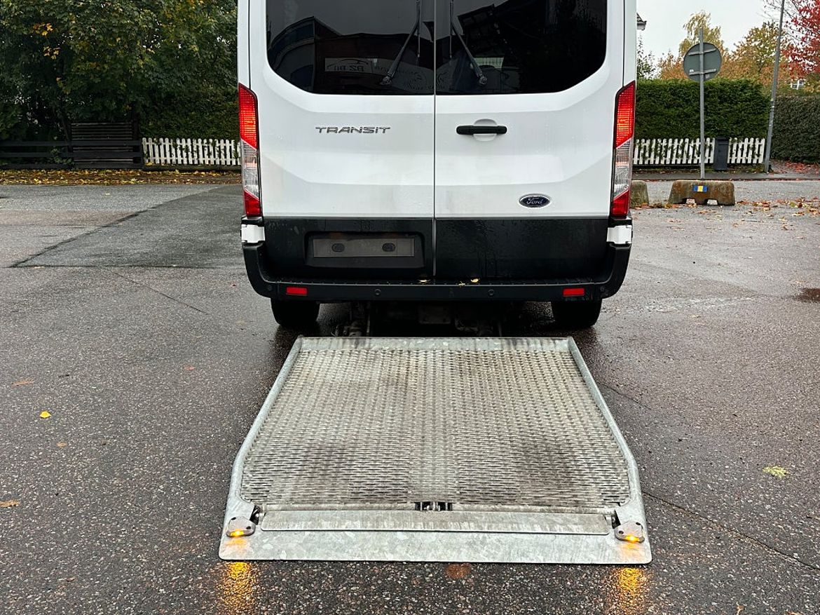 Ford Transit 350 Kombi, bild 20 av 22