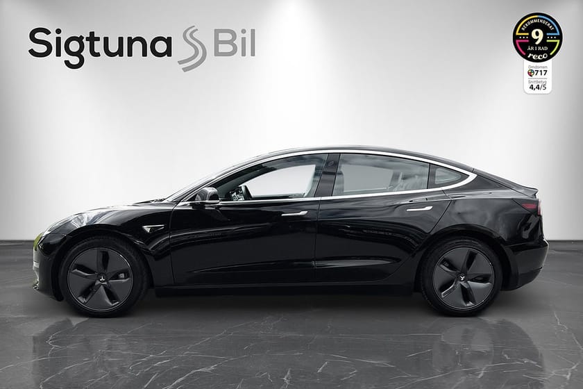 Bild 2 av Tesla Model 3 Long Range AWD Panorama / Läder / Navi