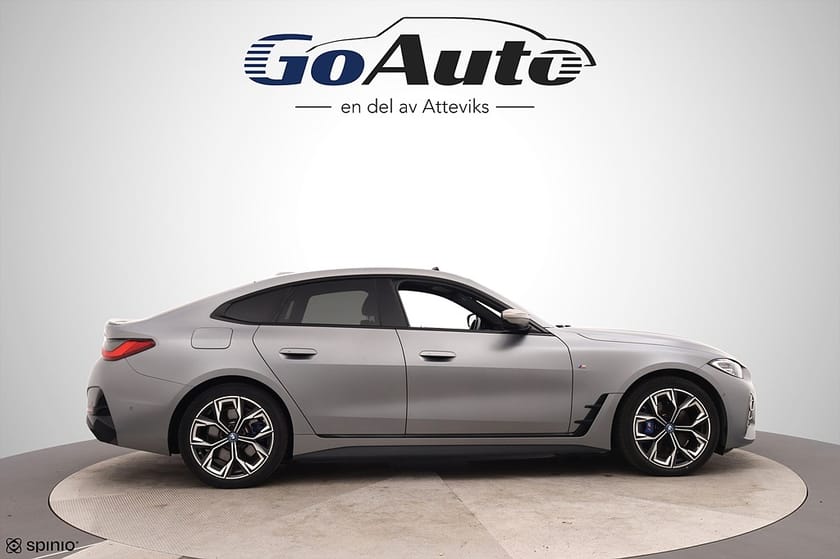 Bild 3 av BMW i4 M50 xDrive Gran Coupé M-Sport Frozen Pure Grey 544hk