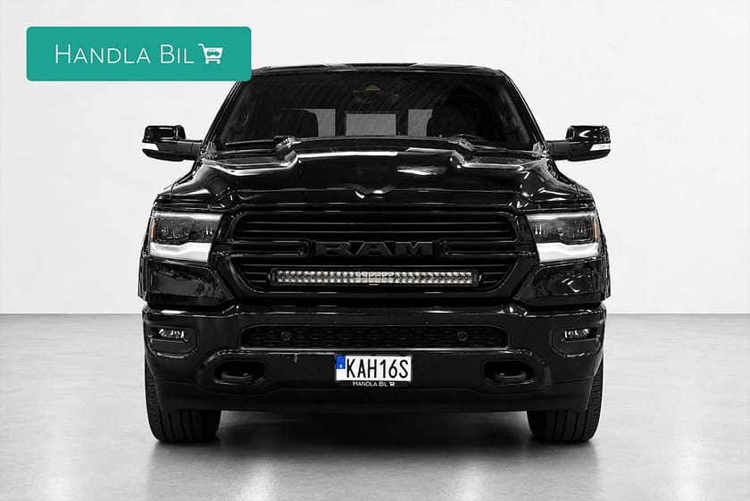 Bild 3 av RAM 1500 Crew Cab 5.7 V8 HEMI 4x4 Laramie Night Edition Drag Pano Luft Moms