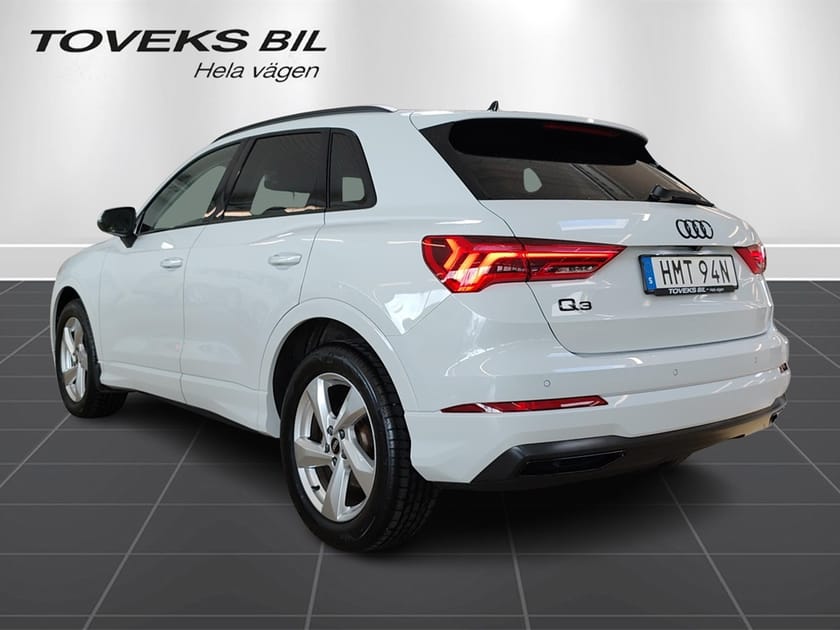 Bild 2 av Audi Q3 35 TFSI ADVANCED 150 HK DRAG|Värmare|Adaptiv farth|Rattvär