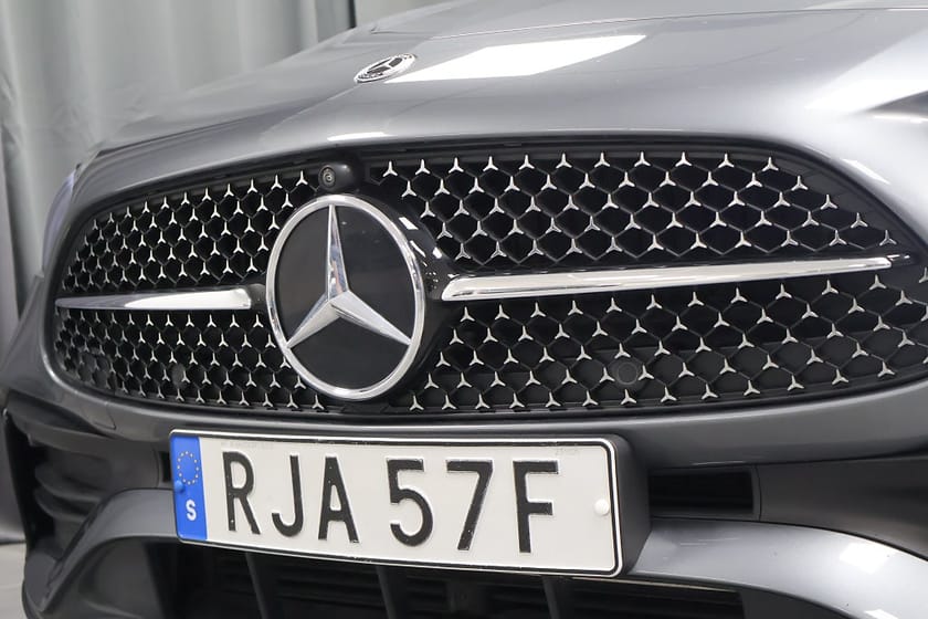 Bild 5 av Mercedes-Benz C 300 T e AMG Premium Drag 360 Keyless Night