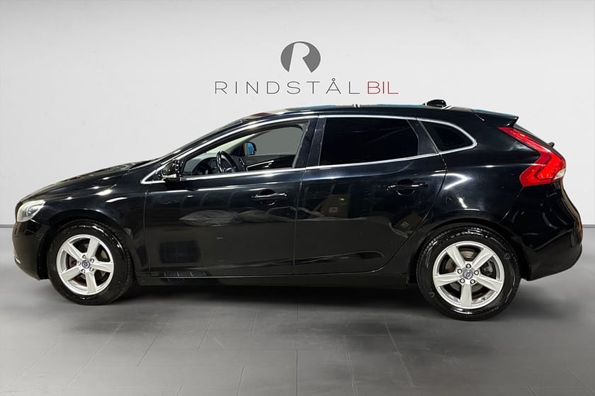 Bild 4 av Volvo V40 D2 115 HK MOMENTUM DRAG NAVI D-VÄRM KAMREM BYTT 16"